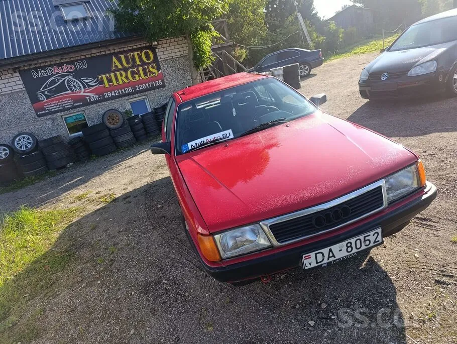 Audi 100