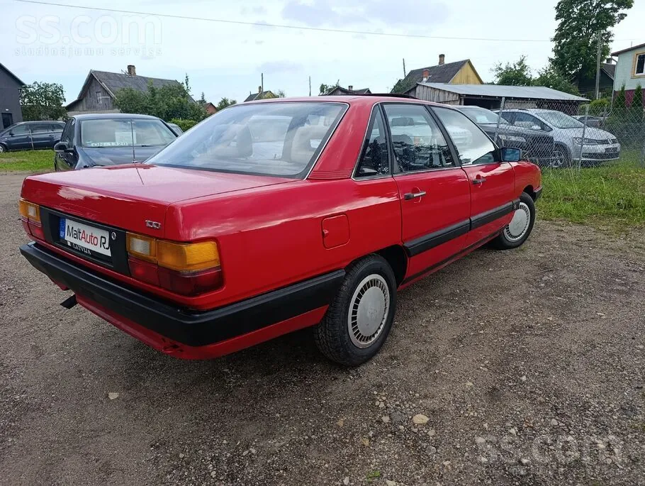 Audi 100 1987 photo 4