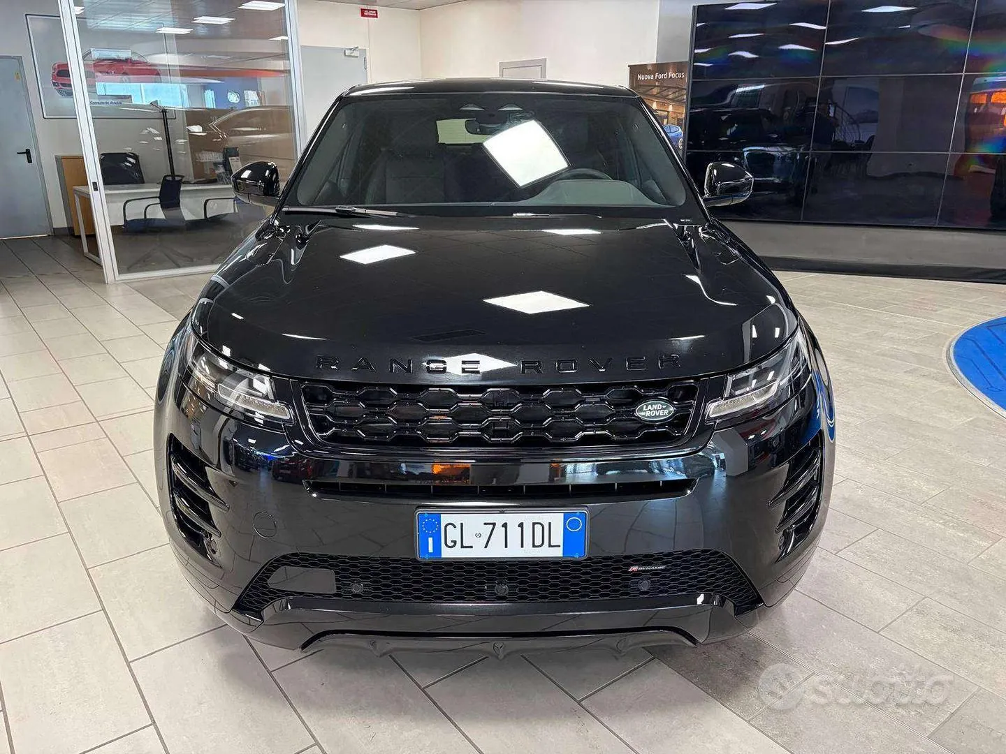 Land Rover Range Rover Evoque 2022 photo 2