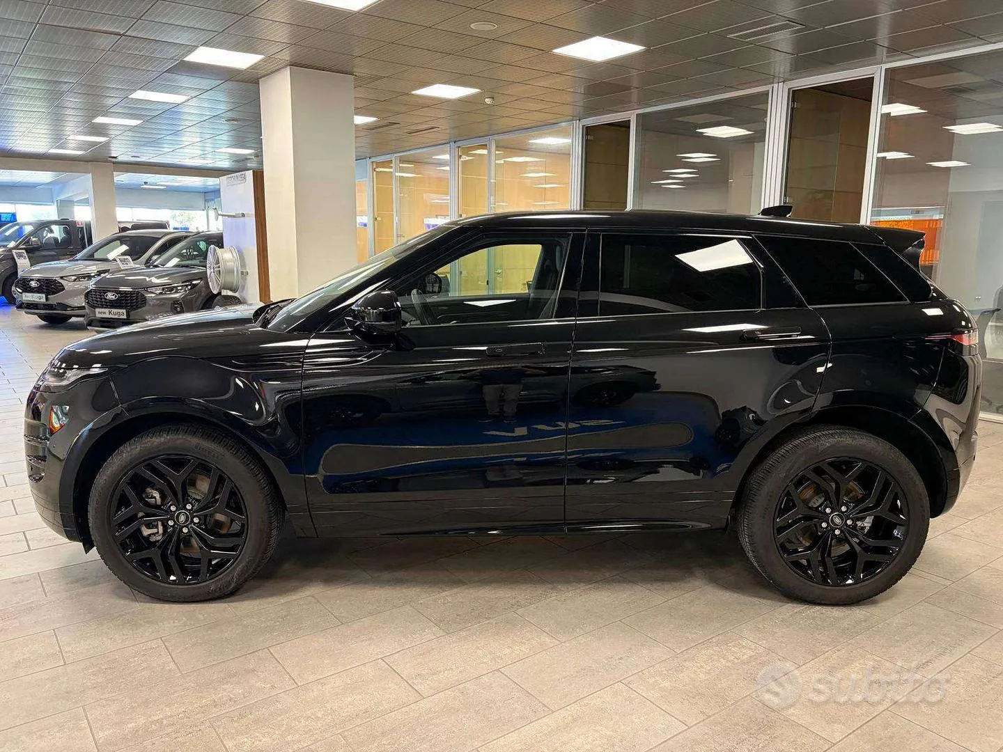 Land Rover Range Rover Evoque 2022 photo 4