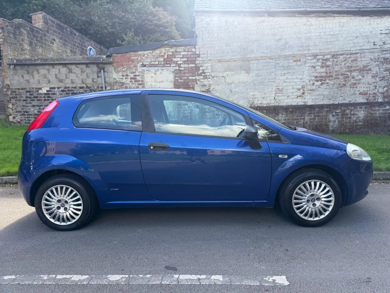 Fiat Grande Punto 2006 photo 4