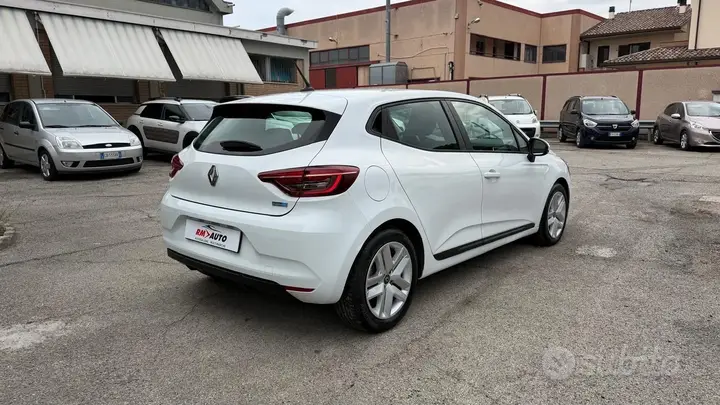 Renault Clio 2022 photo 5