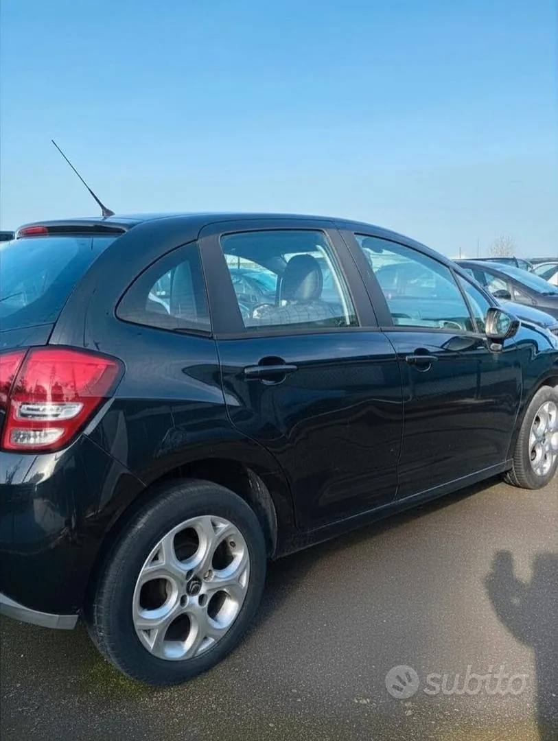 Citroen C3 2012 photo 3