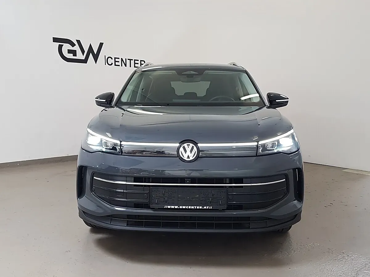Volkswagen Tiguan 2025 photo 3