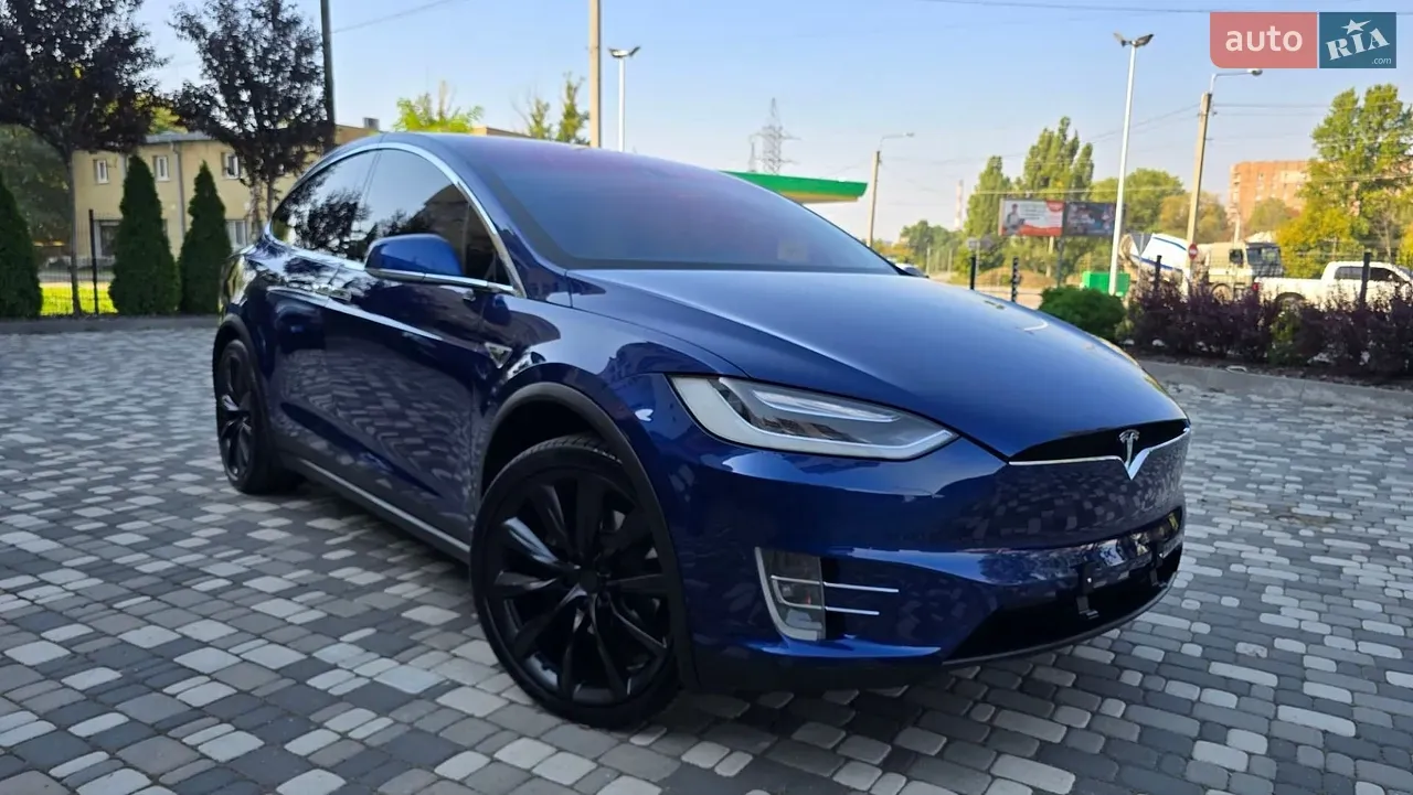 Tesla Model X