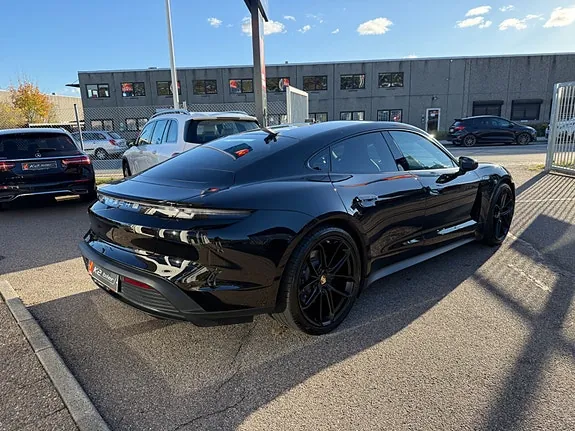 Porsche Taycan 2021 photo 4