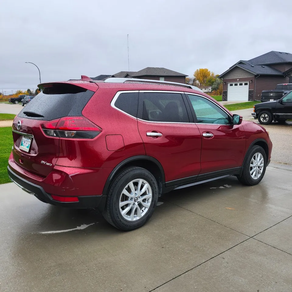 Nissan Rogue 2018 photo 2