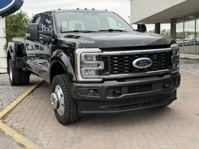 Ford Super Duty F-450 2024 photo 2