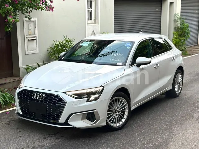 Audi A3 2023 photo 2