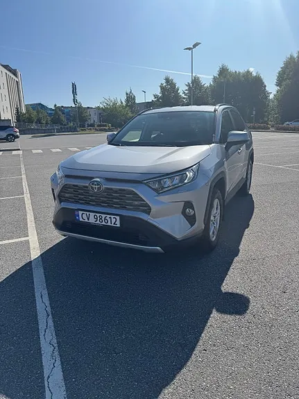 Toyota Rav4 2021 photo 2