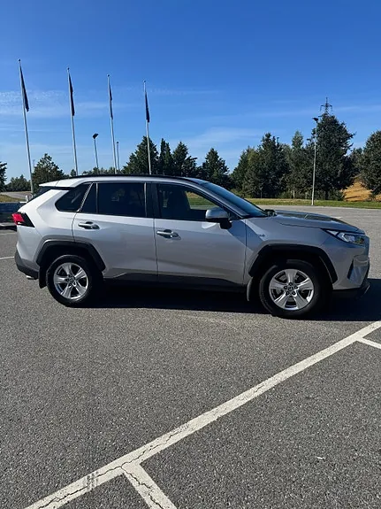 Toyota Rav4 2021 photo 5