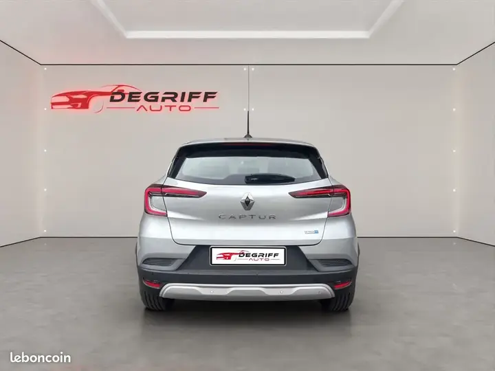 Renault Captur 2022 photo 4