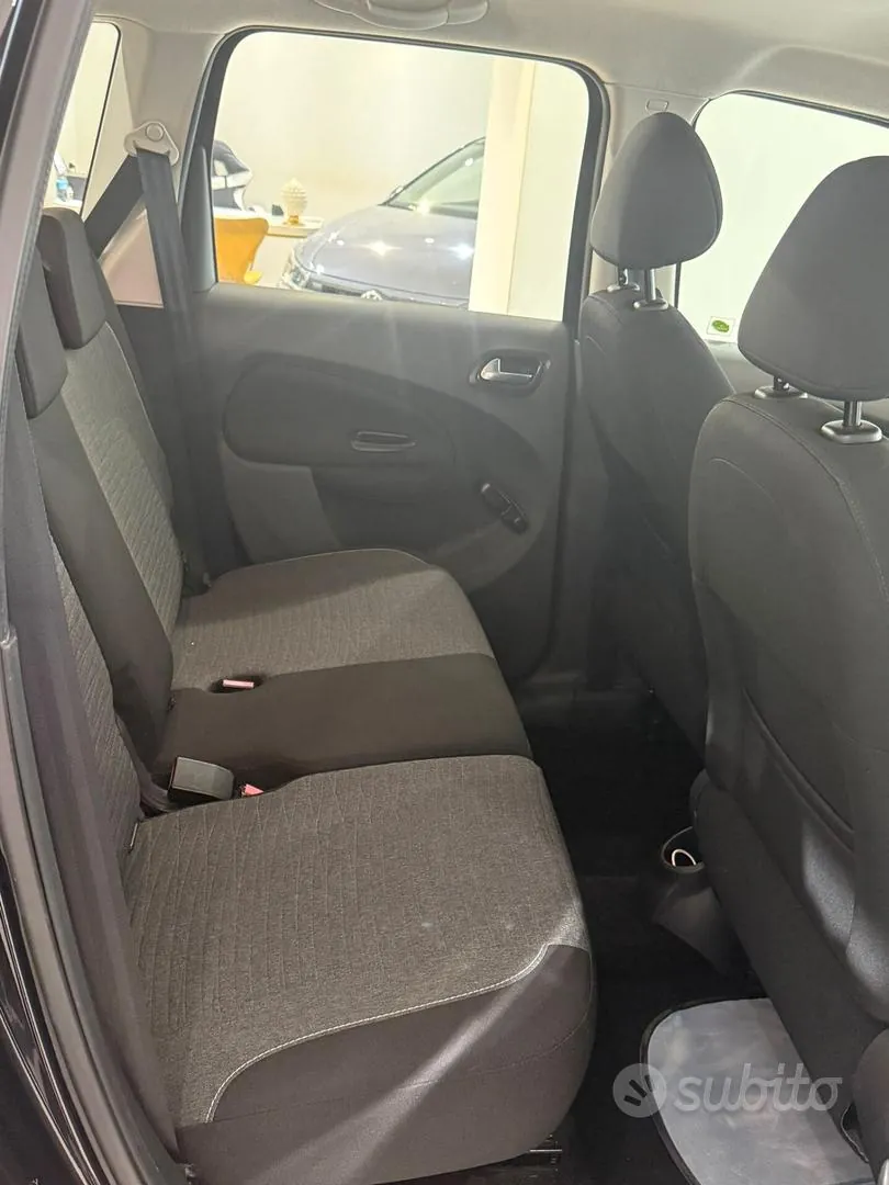 Citroen C3 Picasso 2017 photo 5