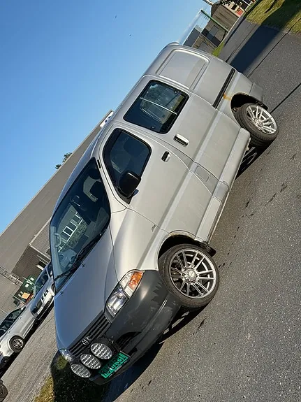 Toyota Hiace 2006 photo 2