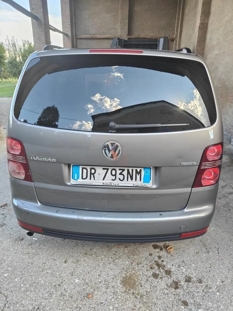 Volkswagen Touran 2008 photo 3
