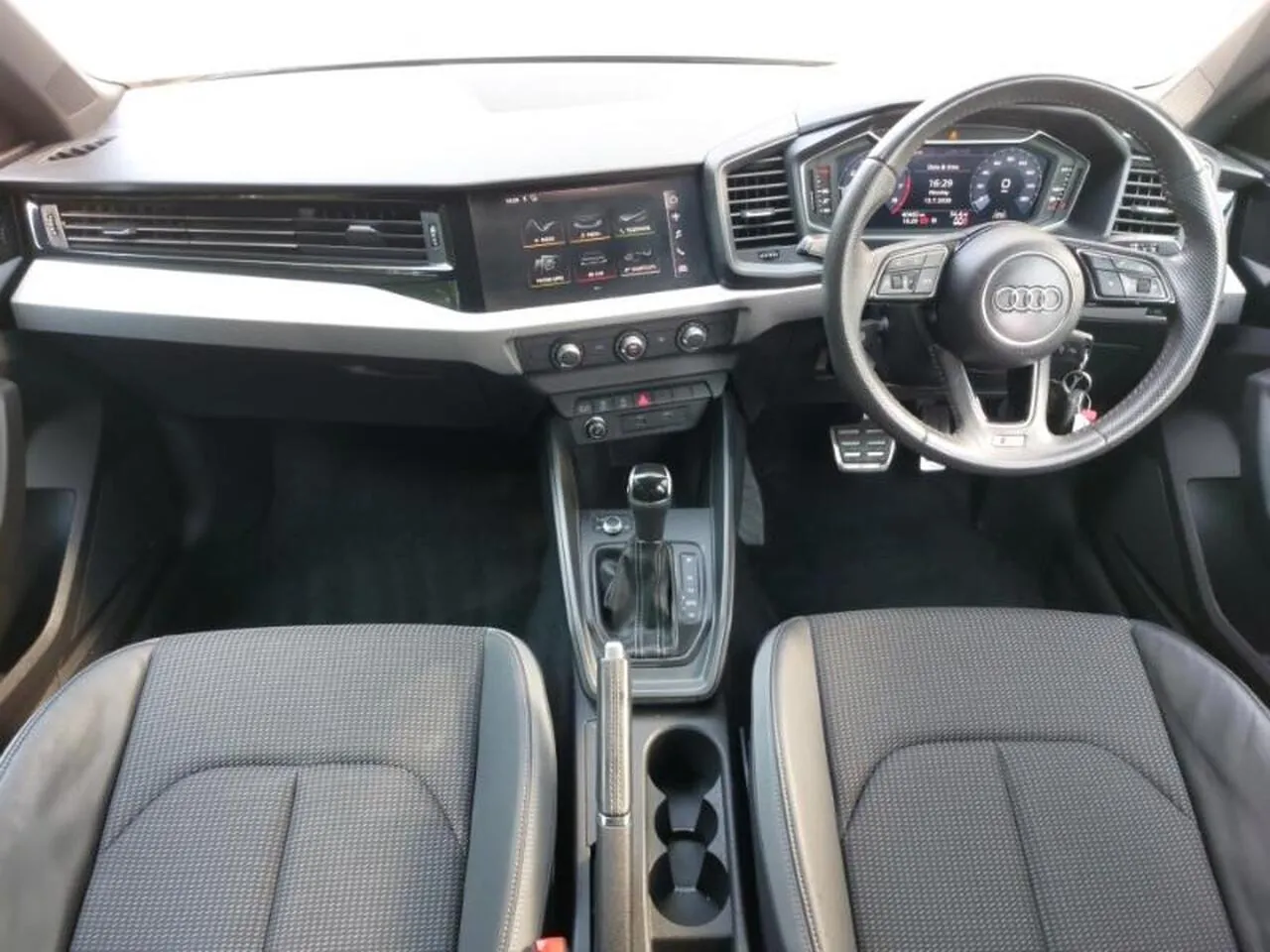 Audi A1 2020 photo 3