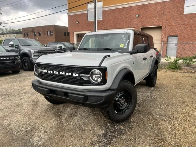 Ford Bronco 2026 photo 2