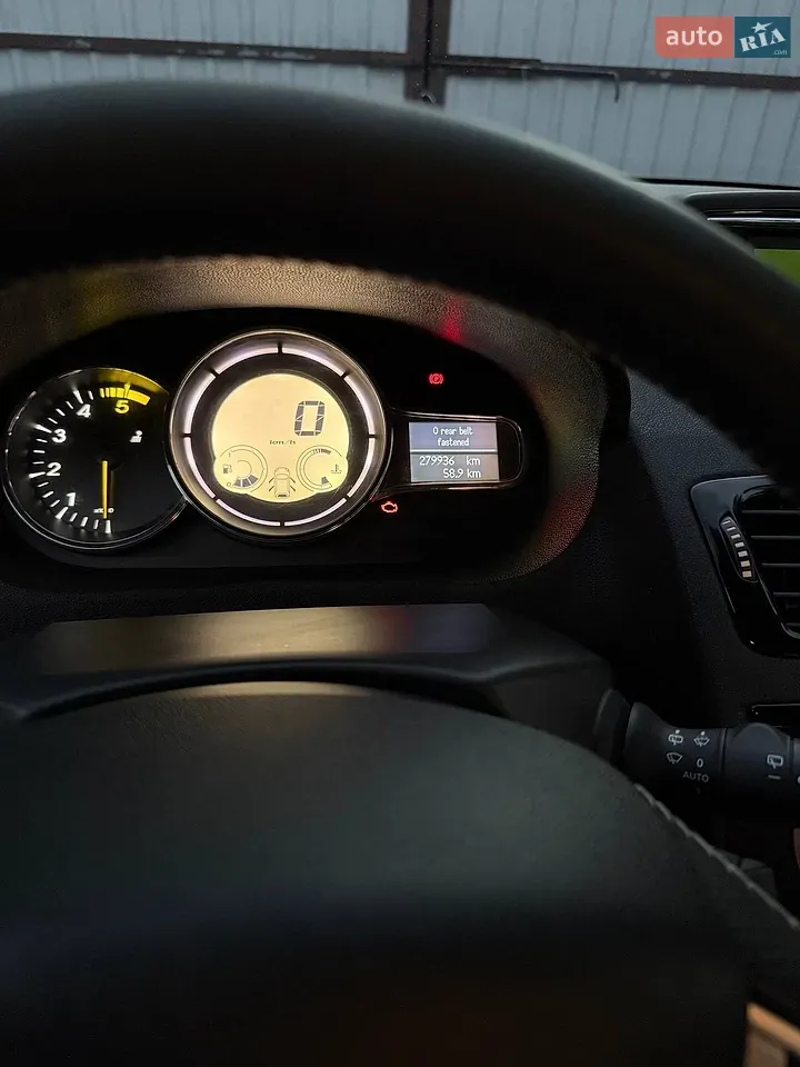 Renault Megane 2012 photo 4
