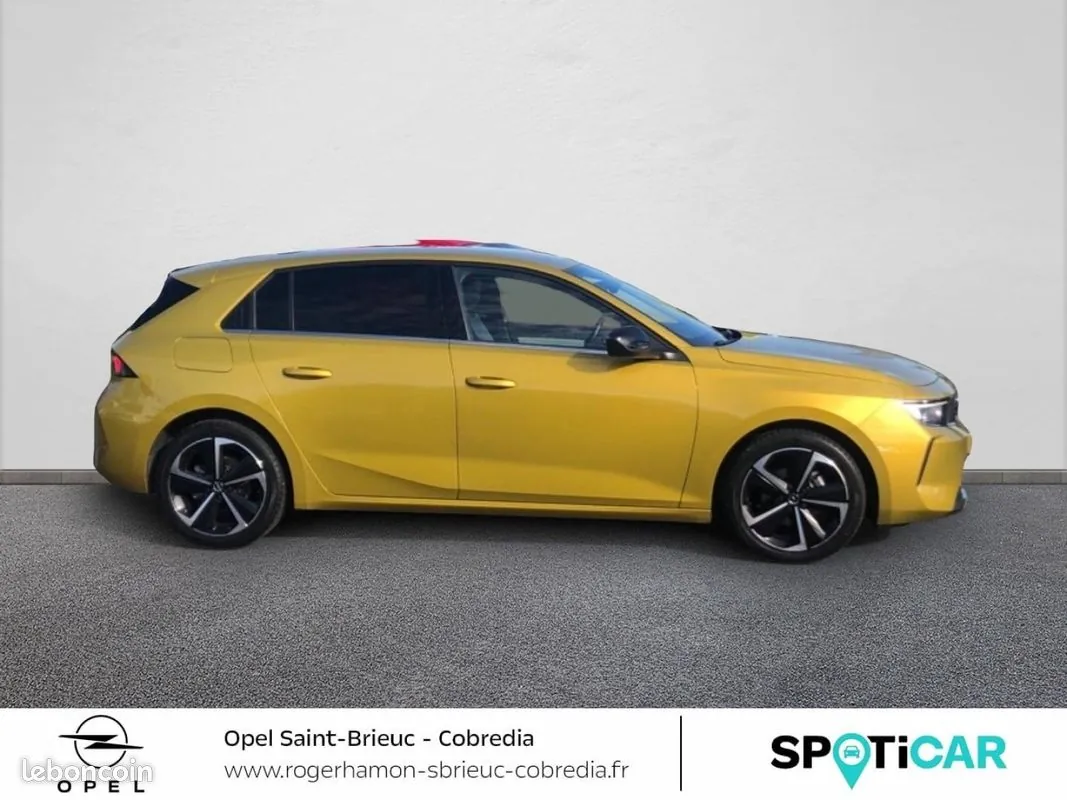Opel Astra 2022 photo 4