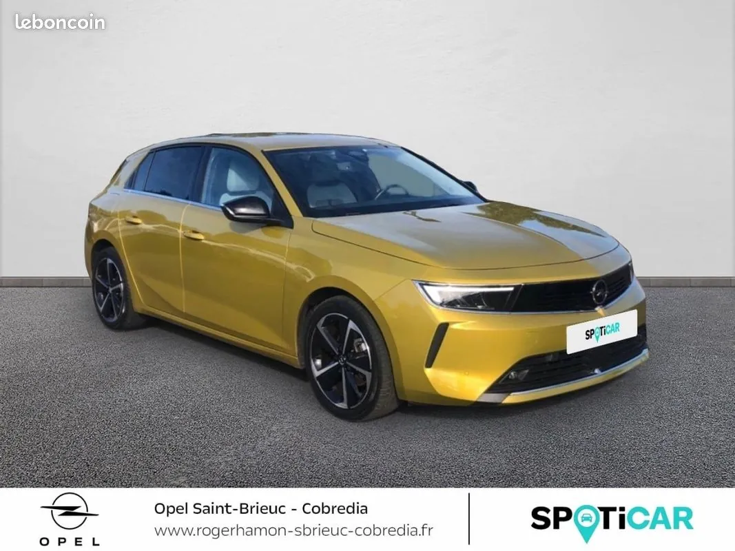 Opel Astra 2022 photo 3