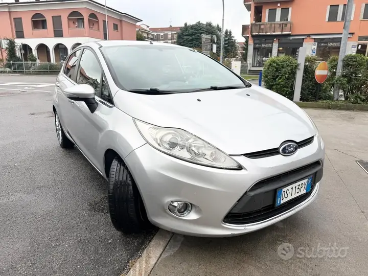 Ford Fiesta 2008 photo 3