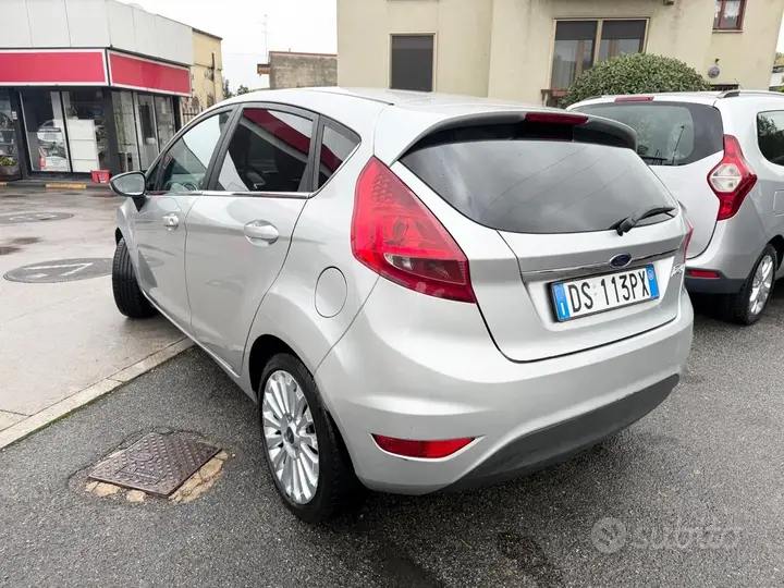 Ford Fiesta 2008 photo 5