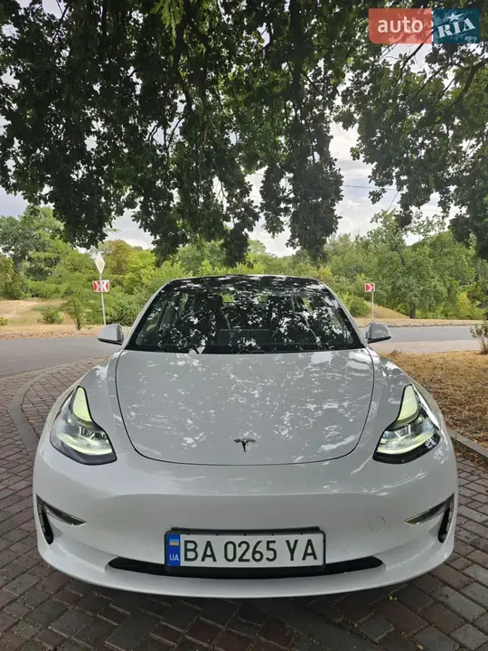 Tesla Model 3 2021 photo 5