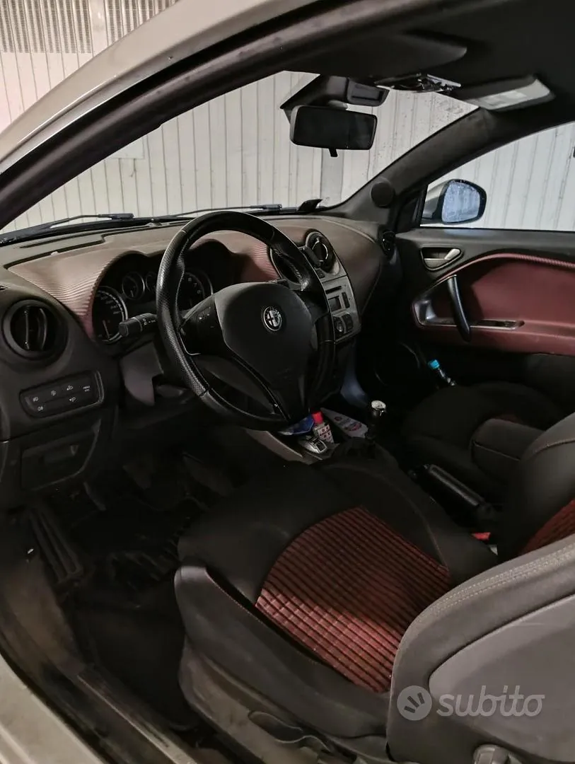 Alfa Romeo Mito 2010 photo 5
