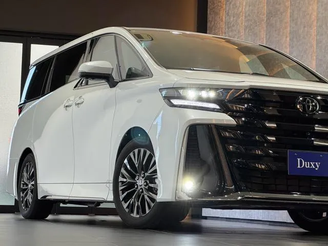 Toyota Vellfire 2025 photo 3