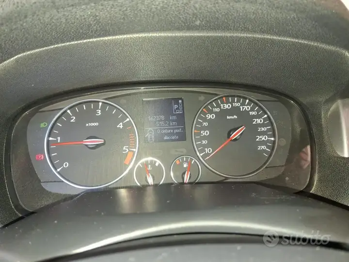 Renault Laguna 2011 photo 2