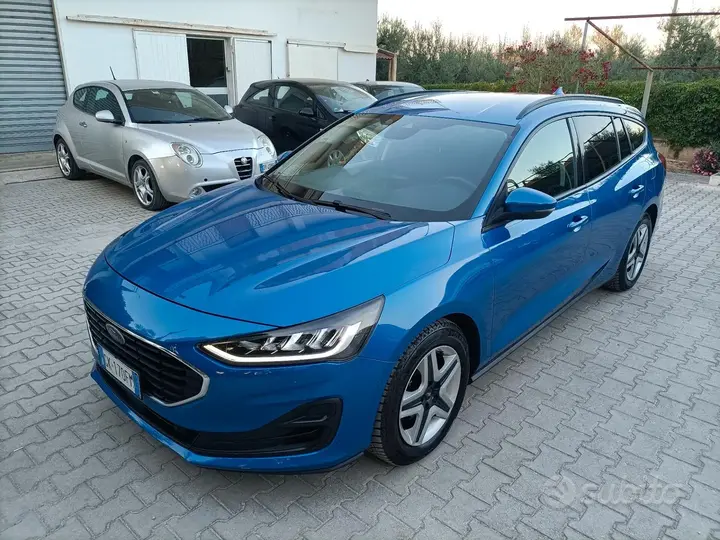 Ford Focus 2022 photo 3