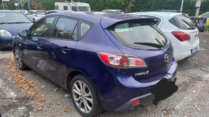 Mazda Mazda3 2009 photo 4