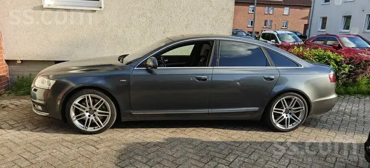 Audi A6 2010 photo 2