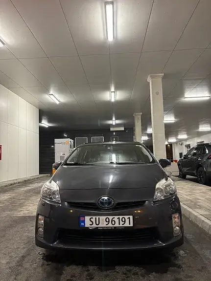 Toyota Prius 2010 photo 2