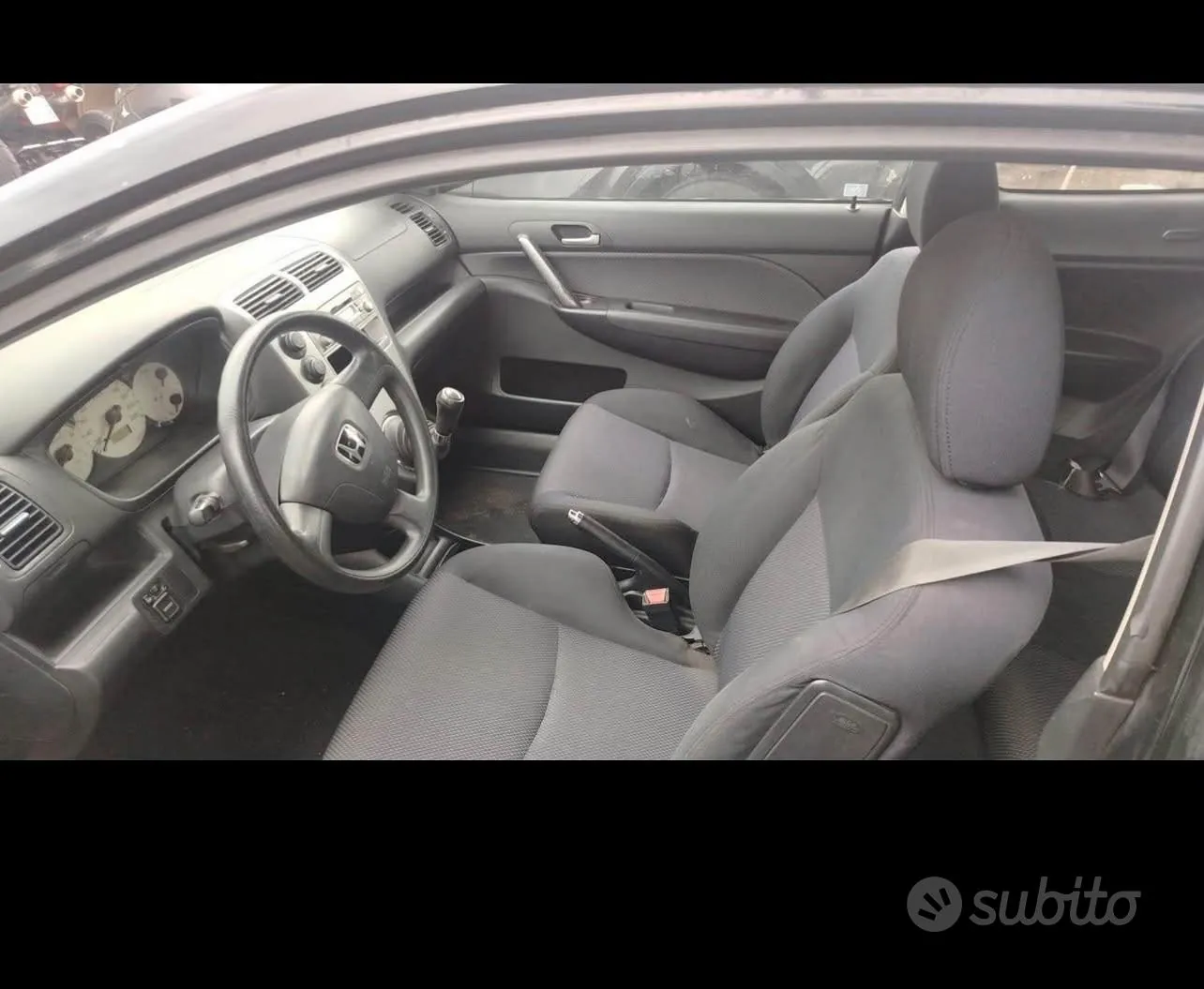Honda Civic 2005 photo 2