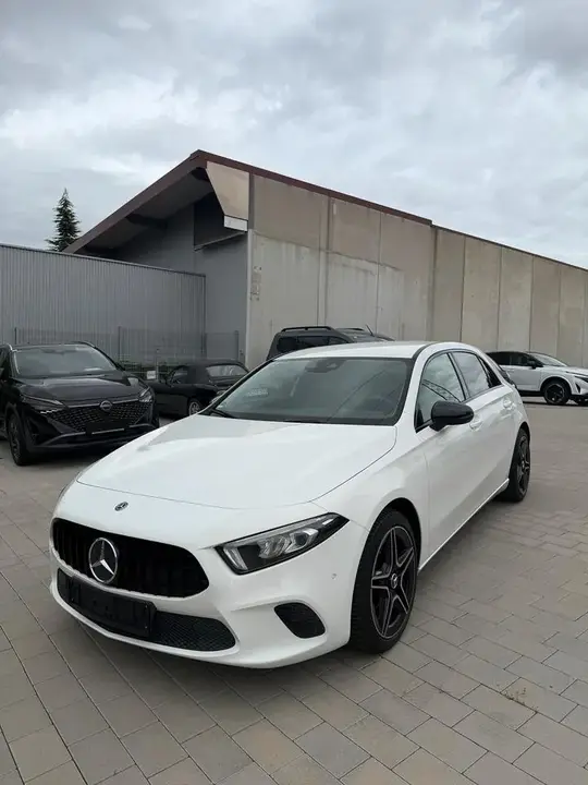 Mercedes-Benz A 180