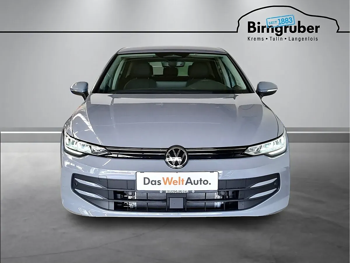 Volkswagen Golf 2026 photo 2