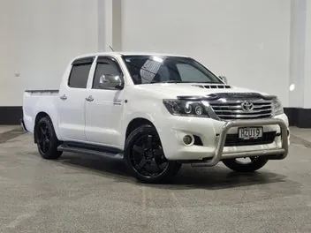 Toyota Hilux 2015 photo 2