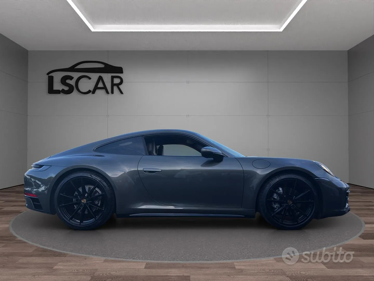 Porsche 911 2021 photo 2