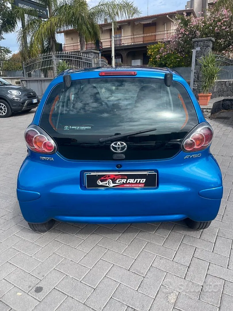 Toyota Aygo 2011 photo 3