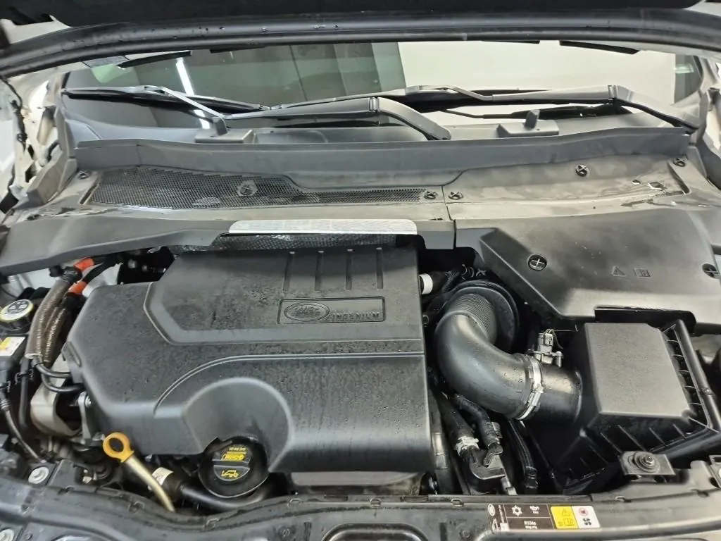 Land Rover Discovery Sport 2021 photo 5