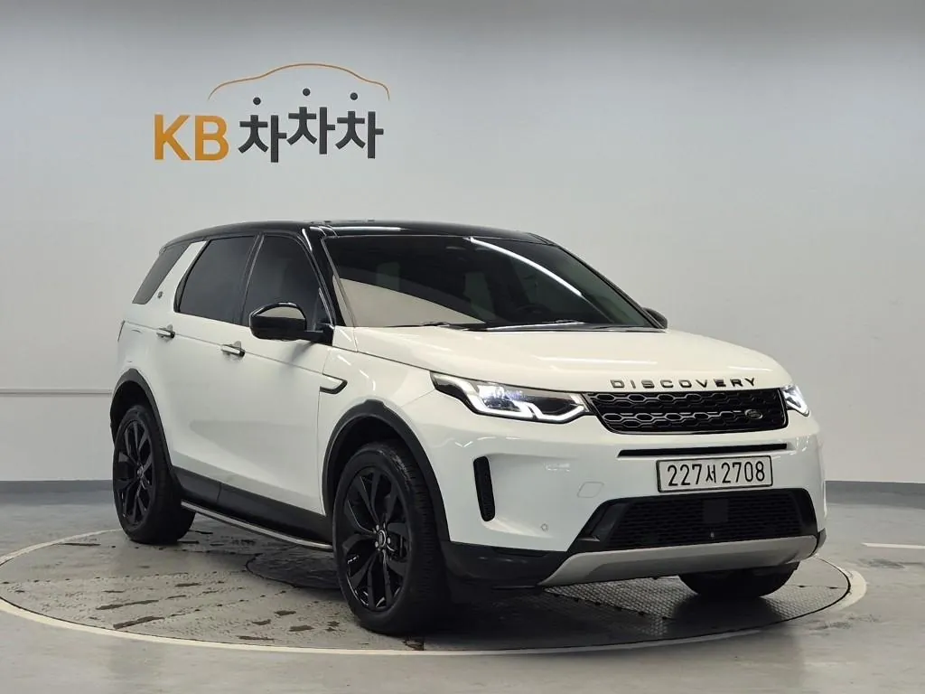 Land Rover Discovery Sport 2021 photo 4