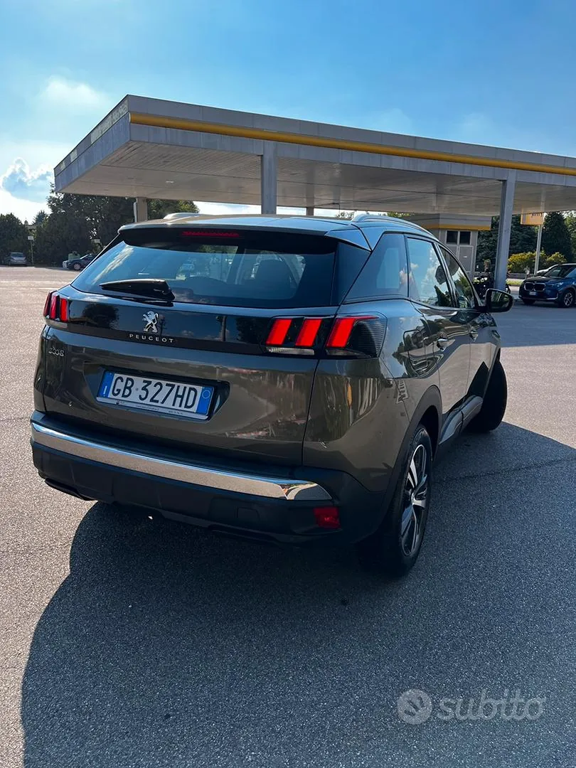 Peugeot 3008 2020 photo 2