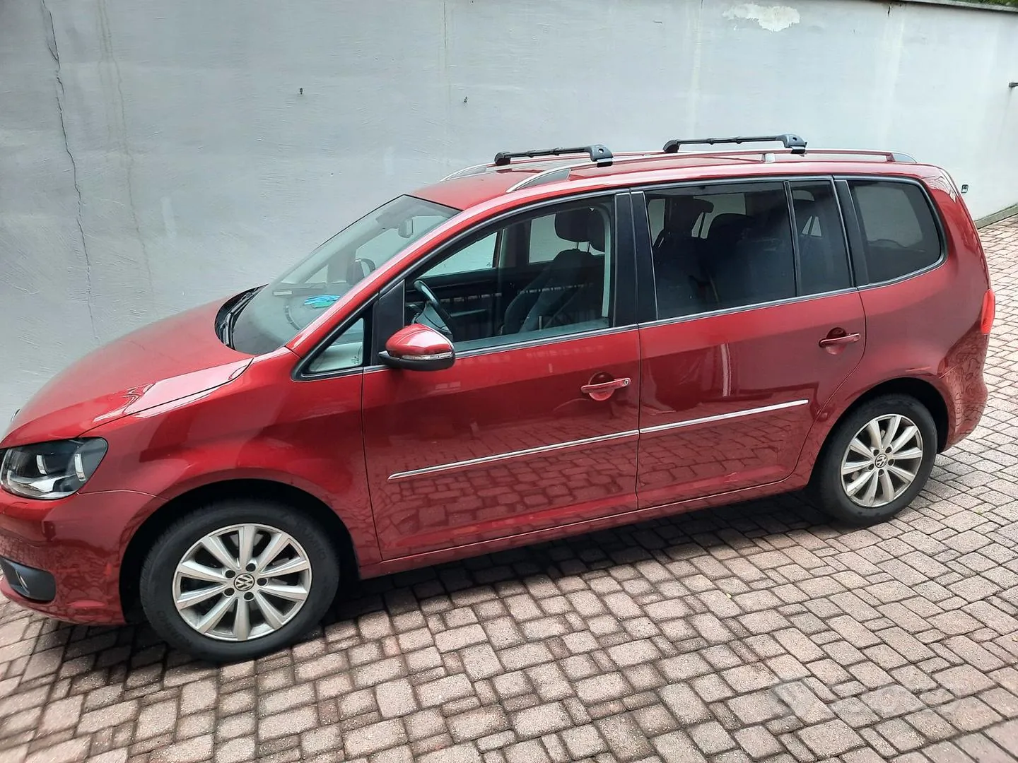 Volkswagen Touran 2014 photo 2