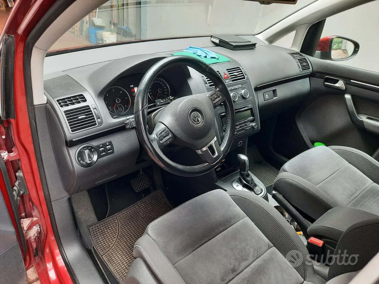 Volkswagen Touran 2014 photo 4