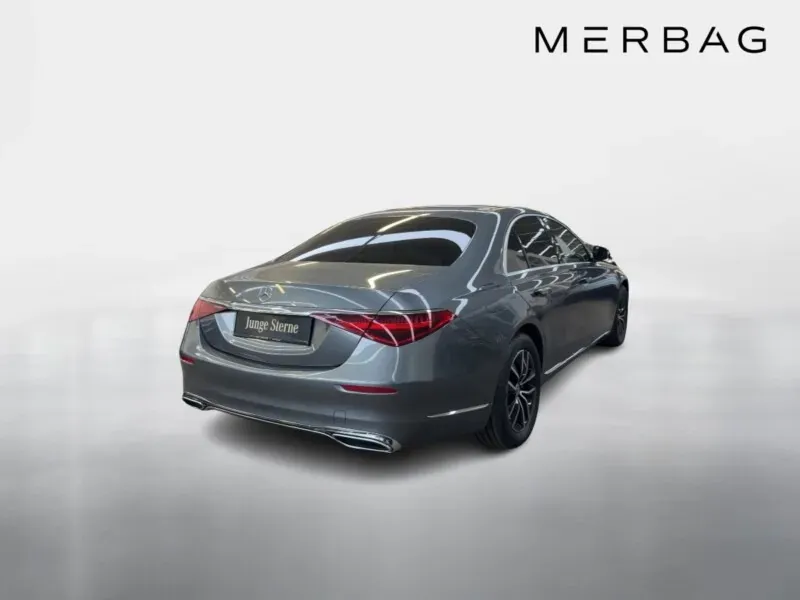 Mercedes-Benz S-Class 2023 photo 3