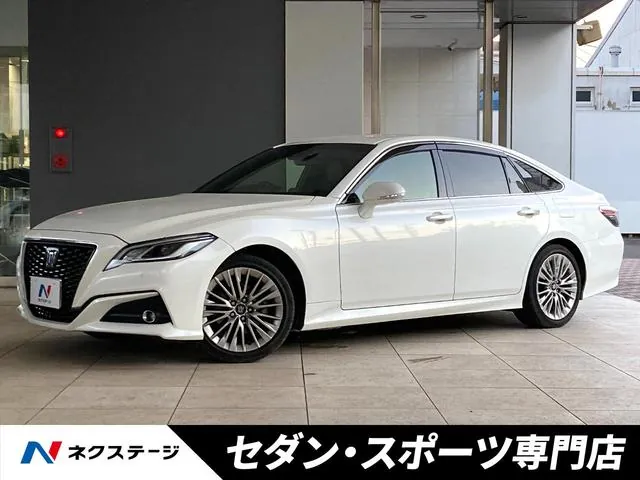 Toyota Crown Hybrid