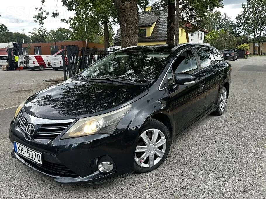 Toyota Avensis 2013 photo 3