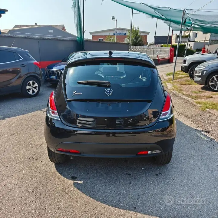 Lancia Ypsilon 2023 photo 5