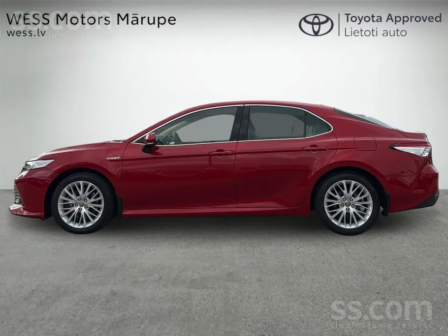 Toyota Camry 2020 photo 3